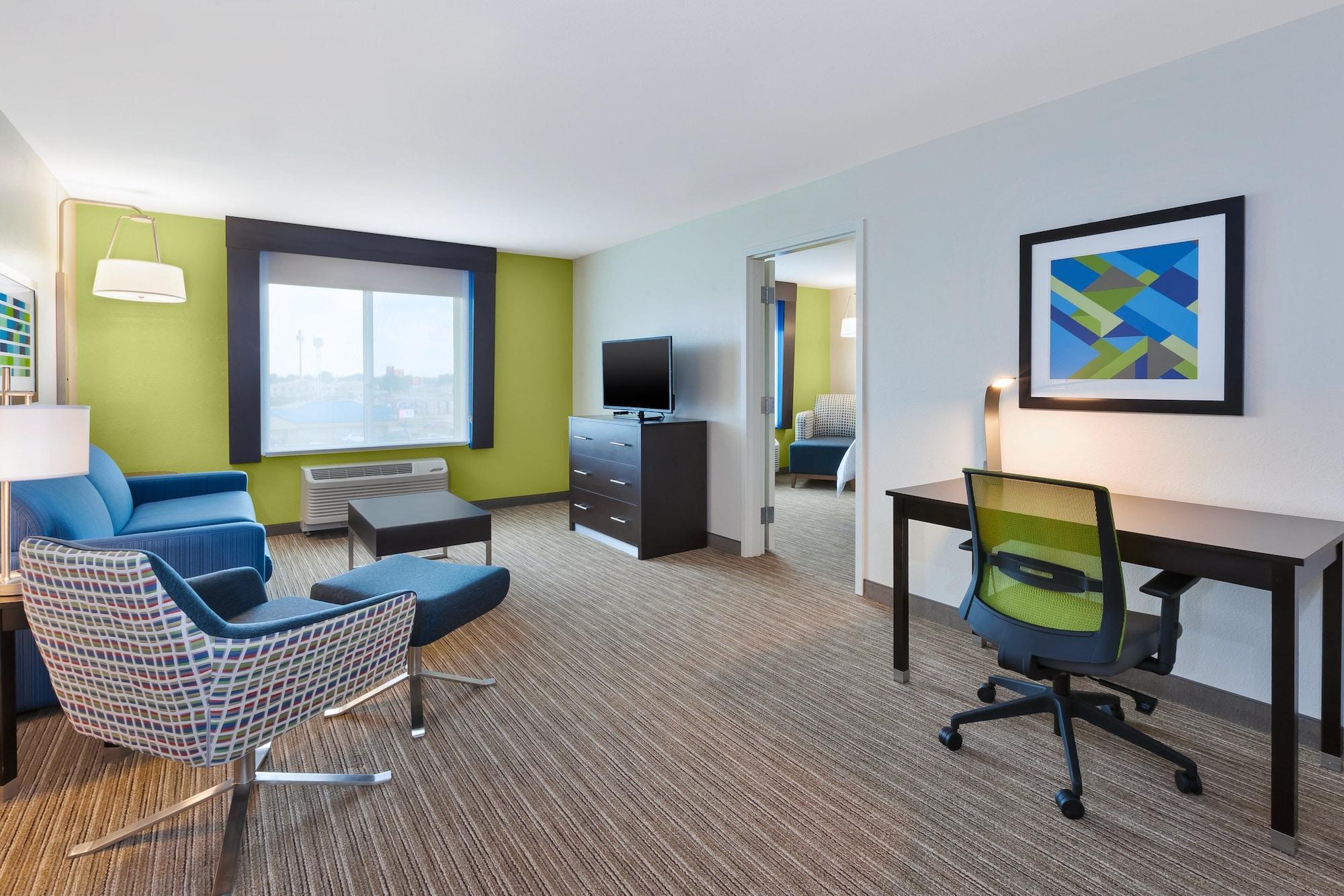 Holiday Inn Express & Suites - Effingham By Ihg Dış mekan fotoğraf